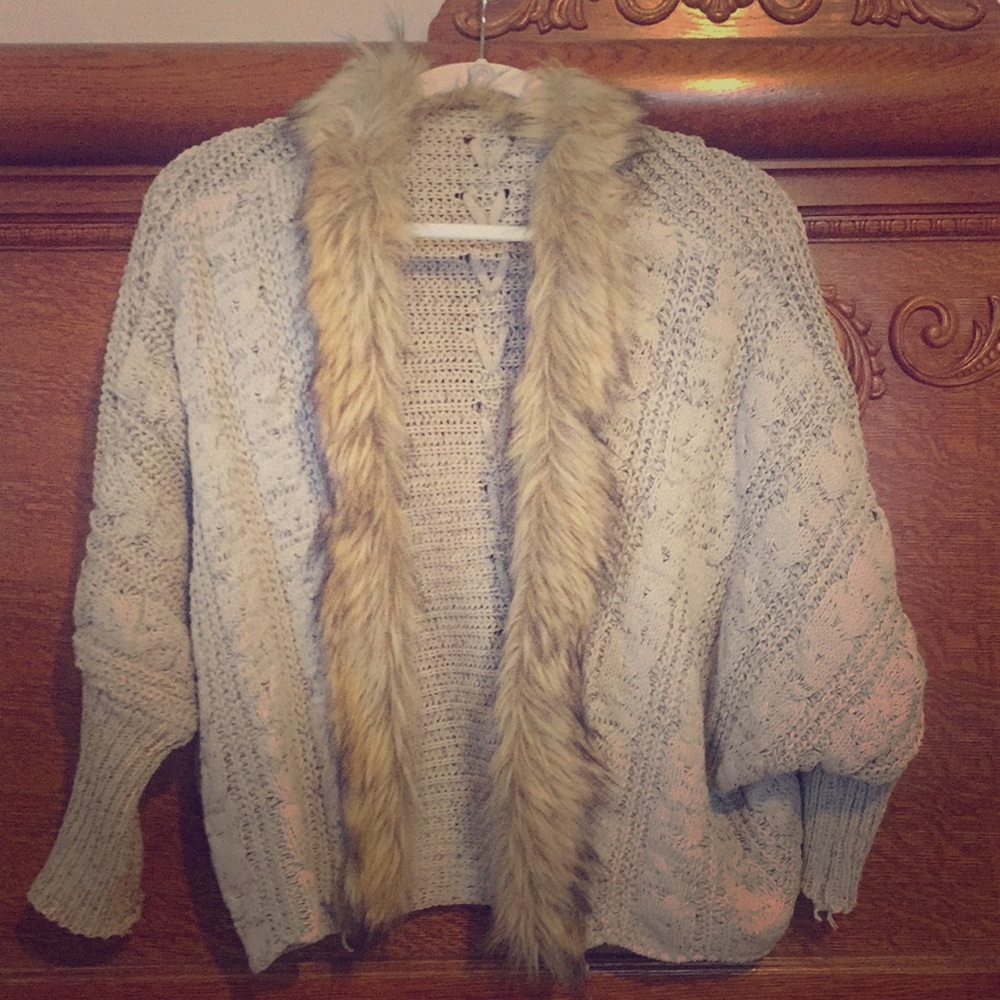 Super cute And trendy sweater